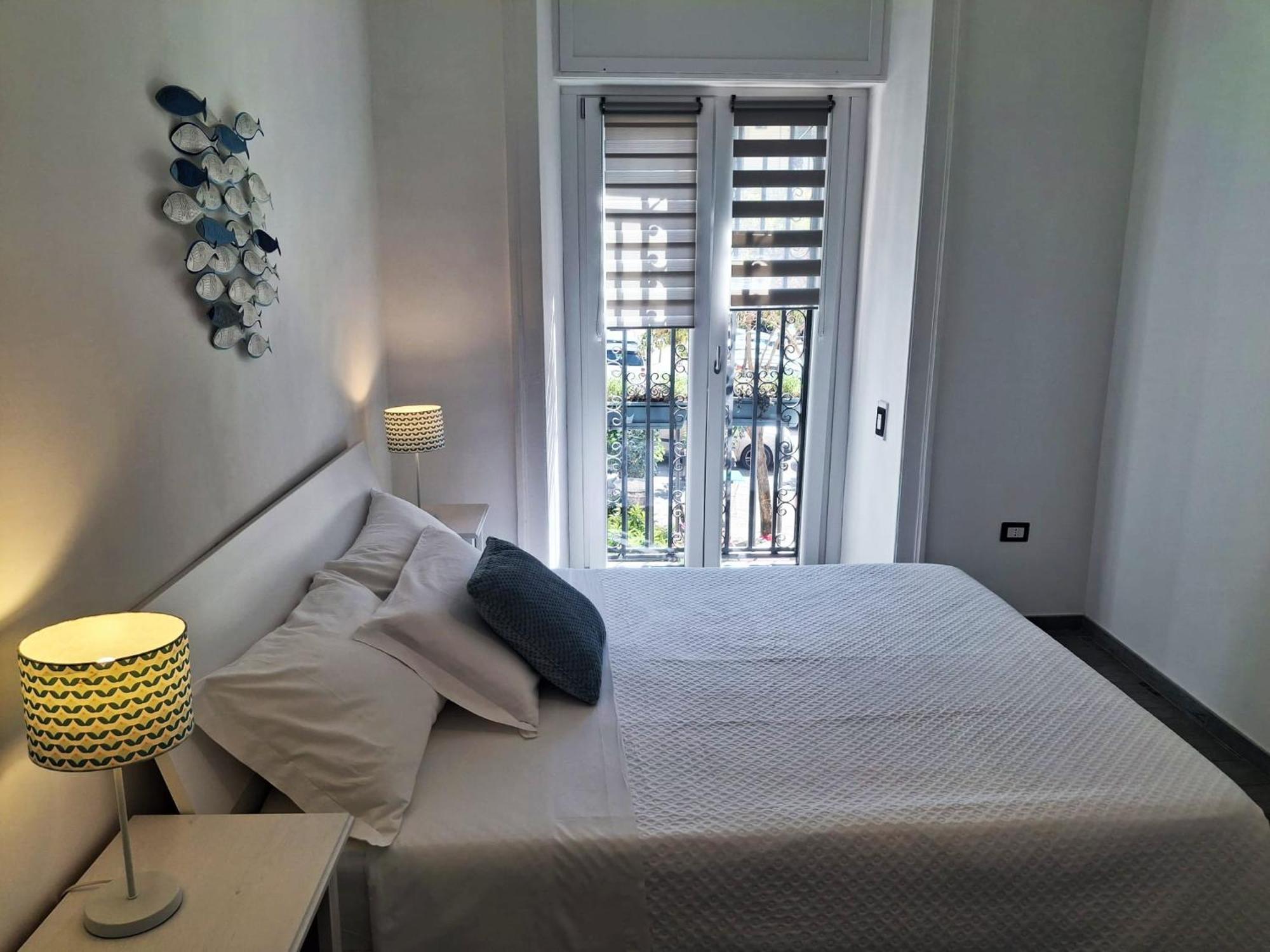 Inn Alta Marea Salerno Bagian luar foto