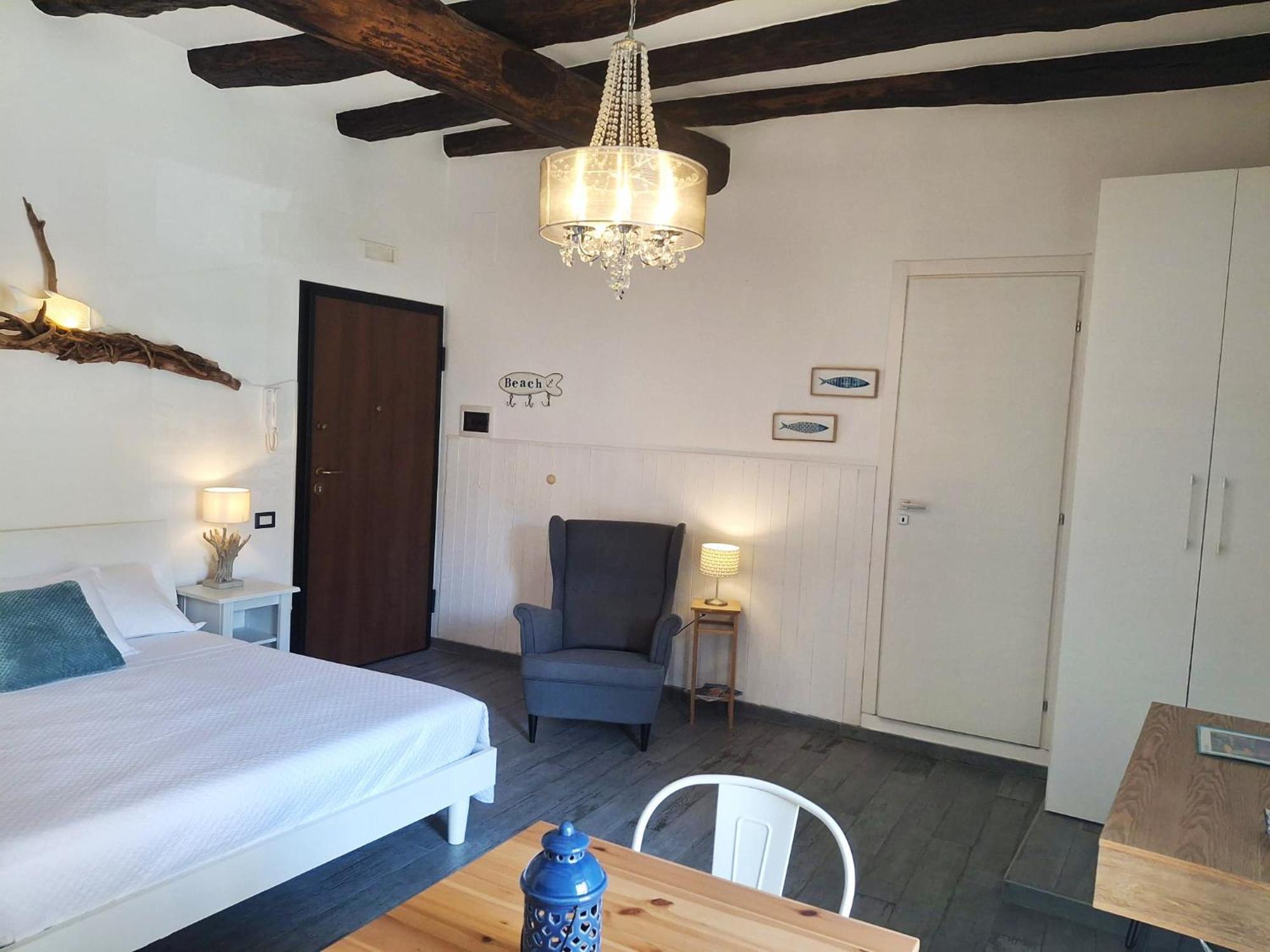 Inn Alta Marea Salerno Bagian luar foto